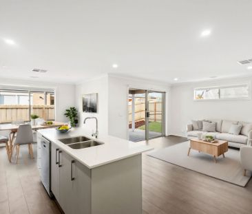 DELIGHTFUL 4 BEDROOM HOME - Photo 3