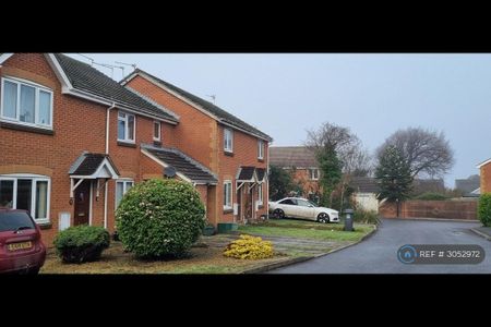 2 bedroom semi-detached house to rent - Photo 5