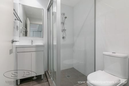 Ultra Modern Studio - Photo 5
