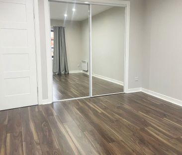 1 Bed Flat - Photo 2