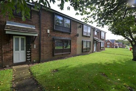 Bradley Close, Ouston, Chester Le Street, DH2 - Photo 2