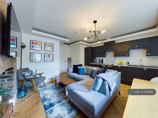 2 bedroom flat to rent - Photo 1