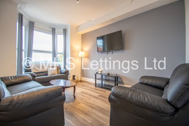 6 Bedroom Mid Terraced House for rent in Ashville View - Photo 1