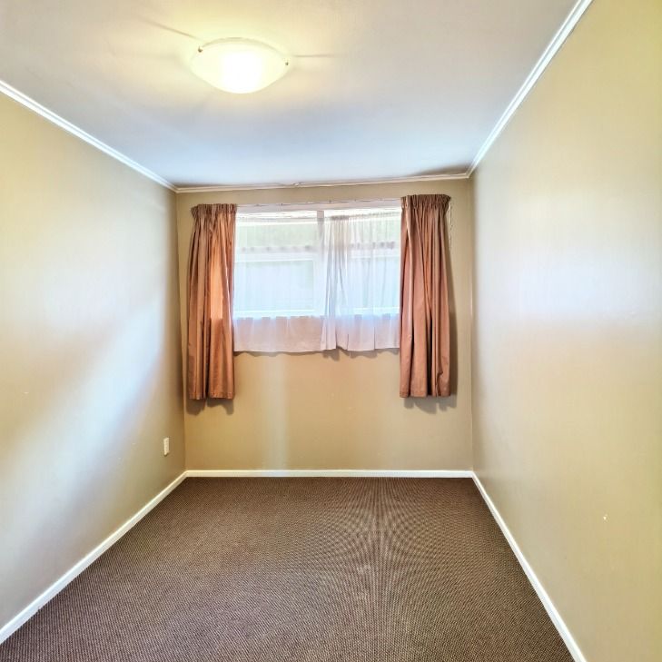 Location, Location, Location! - Photo 1