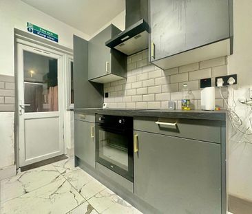 5 bedroom house share to rent - Photo 3