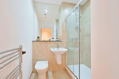 Studio to rent - Photo 2