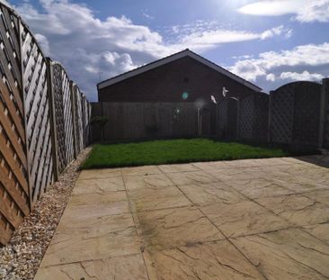 3 bedroom semi-detached house to rent - Photo 2