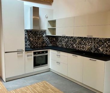 Très bel appartement en attique de 3 pièces - Photo 3