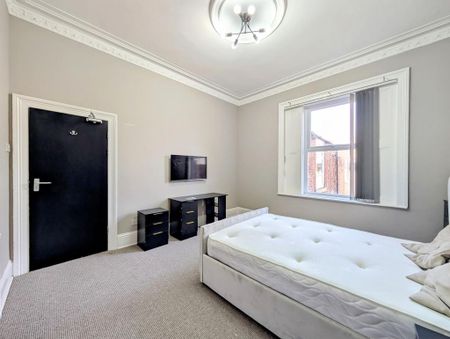 7 bedroom house of multiple occupation to rent - Photo 5