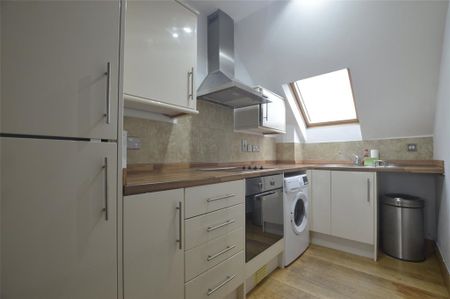 2 bedroom apartment to rent - Photo 2