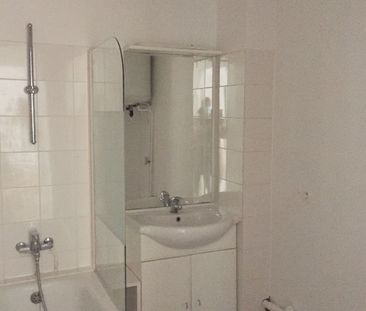 Location Appartement 2 pièces 41m² - Photo 4