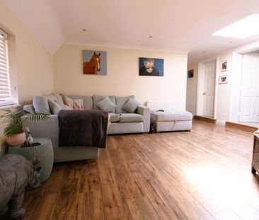 3 bedroom maisonette to rent - Photo 5