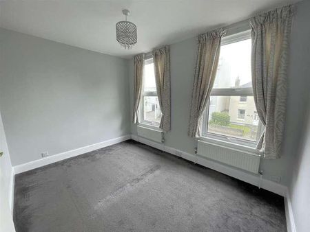 First Floor Hewlett Road Cheltenham, GL52 - Photo 4