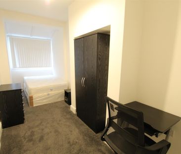 1 bed house share to rent in Every Street, Burnley, BB11 - Photo 2