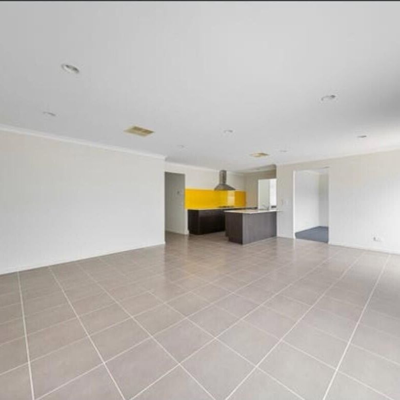 Clyde North - Photo 1