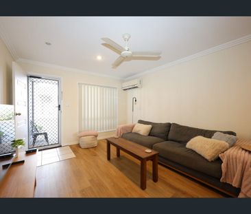 Modern & Low-Maintenance Townhouse Living - Photo 2