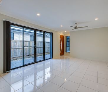 Simple and Modern Duplex Living - Photo 3