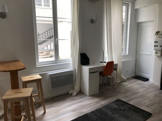 Location Appartement 1 pièce 24m² - Photo 1