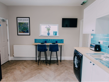 Recently Refurbished Stylish House Share - City Centre - Photo 4