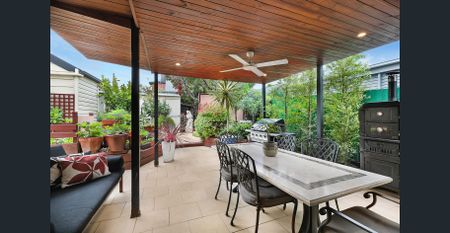 Picture Perfect in a Beautiful Tree Lined Street - Photo 4