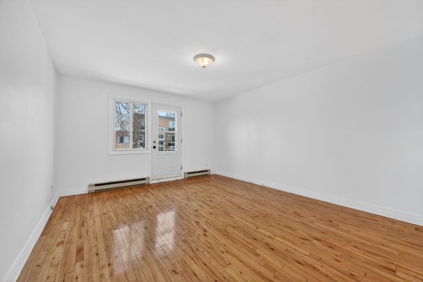 2111 Av. Beaconsfield, #3 - Photo 1