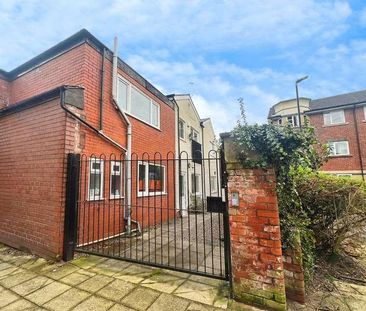 Silverwell Street, Bolton Town Centre, Bolton, BL1 - Photo 1