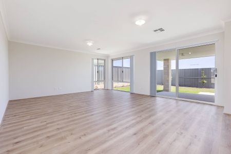 Stylish Comfort Near the Coast - Photo 2