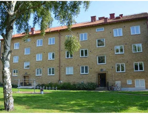 Örtugsgatan 13 - Foto 1