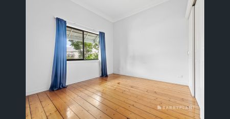 Charming Family Home in Prime Thornbury Location - Photo 5