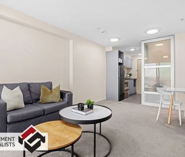 2 bed, 2 bathroom CBD Apt with Pool, Gym & Carpark - Photo 1