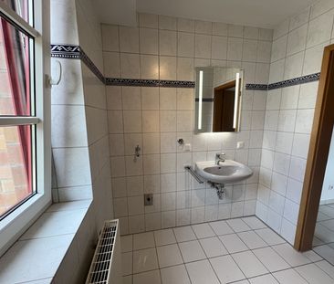 Schicke 3-Zimmerwohnung mit Loggia in Altstadtnähe! - Foto 4