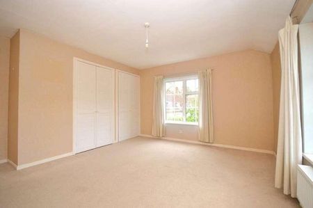 Parkway, Welwyn Garden City, AL8 - Photo 3