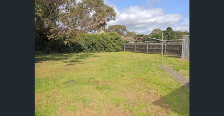 Charming 2 bedroom home next to Corio Village in Geelong - Photo 2
