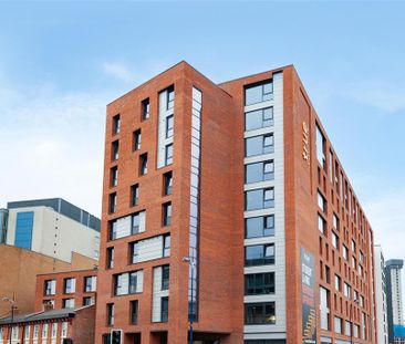 1 bedroom in a flat share to rent - Photo 5