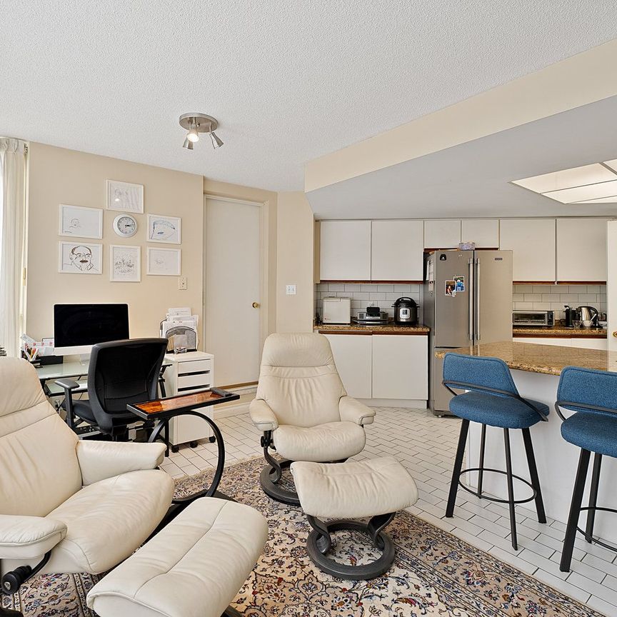 For Lease - 215 The Donway N/A Unit# 311, Toronto, Ontario - Photo 1