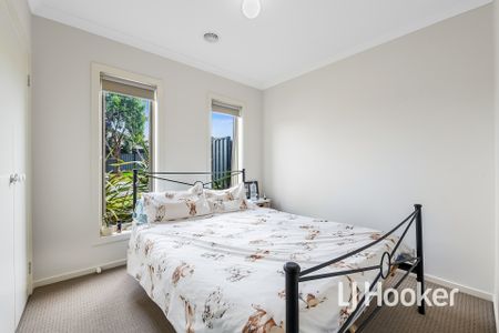 Modern, Low-Maintenance Living in a Convenient Location - Photo 5