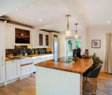 3 bedroom detached house to rent - Photo 5