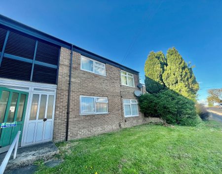 Rossefield Drive, Leeds - Photo 2