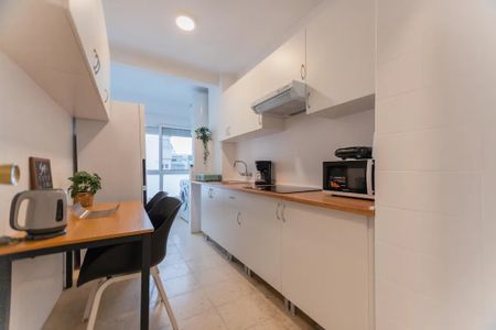 Avinguda del Primat Reig, Valencia, Valencian Community 46010 - Photo 3