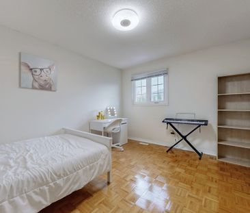 For Lease - 104 Pentland Crescent, Vaughan, Ontario - Photo 5