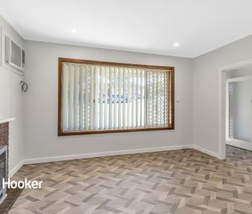 Neat and Tidy Family home! - Photo 3