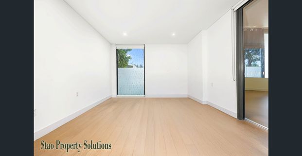 Modern & Convenient! - Photo 1