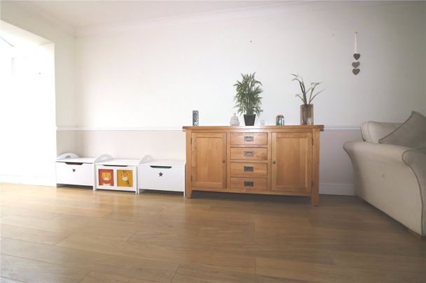 Collins Way, Eastwood, Leigh on Sea, Essex, SS9 5UN - Photo 1