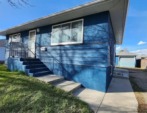 Fully renovated 2 bedroom in Ogden | 32 Lynndale Road Southeast, Calgary - Photo 1