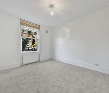 Daleham Gardens, London, London - Photo 3