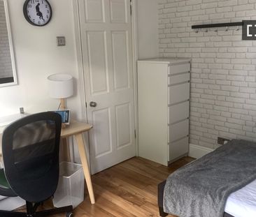 Room in shared flat in Dublin - Photo 5