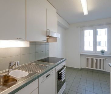 Schöne Wohnung in gepflegter Liegenschaft - Photo 1
