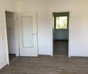 Frisch renovierte 3-Zimmer-Wohnung mit modernem Komfort und bodengl... - Photo 4