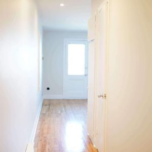 1 CH - 1 SDB - Montréal - $1,100 /mo - Photo 2