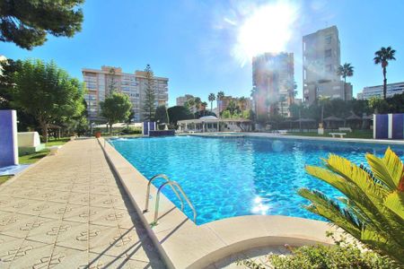 4 room luxury Flat for rent in Alicante, Valencia - Photo 5